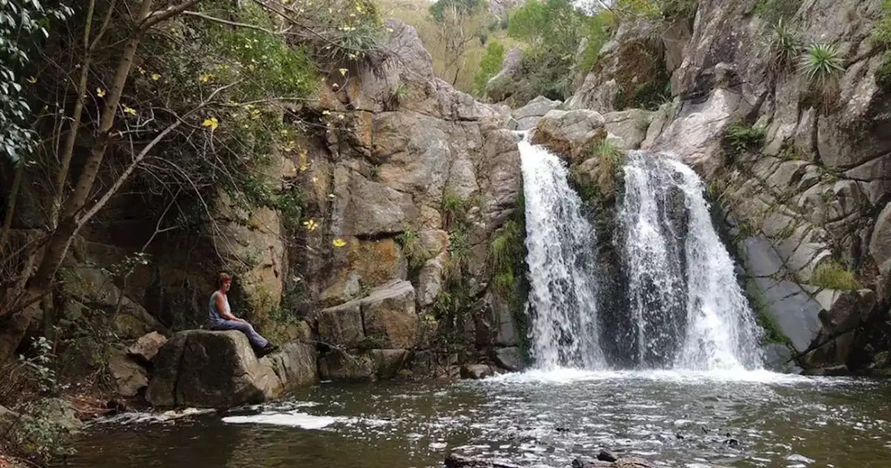 Caminaba en la zona de la Cascada de Los Cóndores, se descompensó y murió | Sucesos | La Voz del Interior