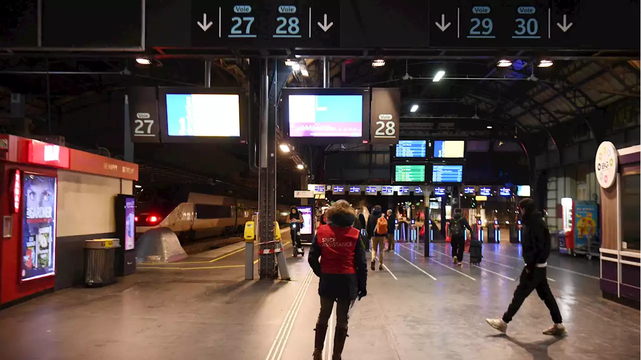 Tous les syndicats de la SNCF appellent à une grève reconductible à partir du 7 mars