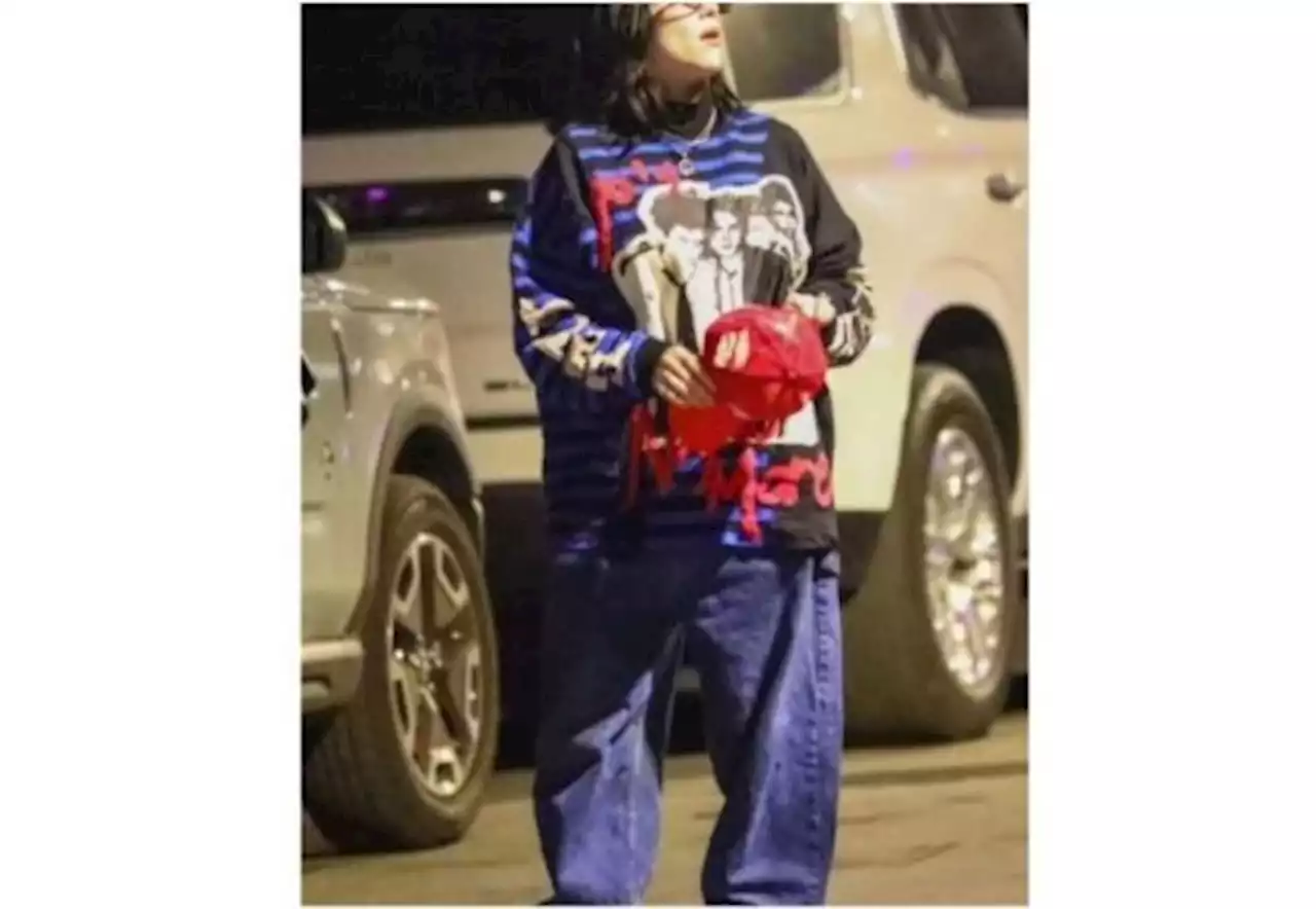 Ternyata, Billie Eilish Pakai Custom Outfit Buatan Remaja Bandung