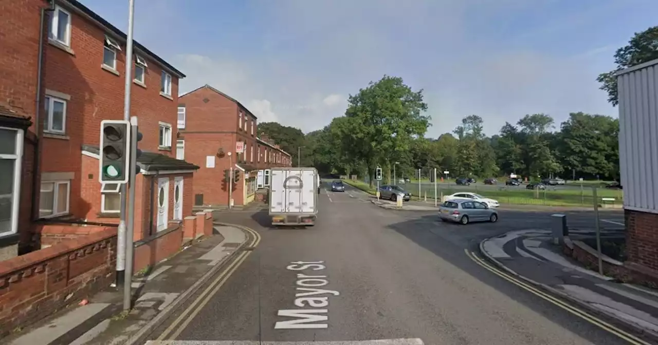 Police issue update after stranger tries to snatch child from mum in the street