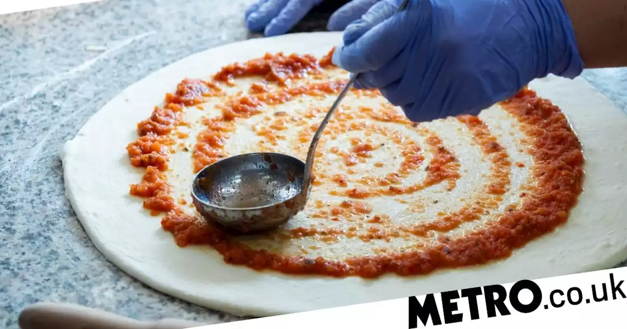 UK facing pizza crisis thanks to 400% jump in price of tomatoes