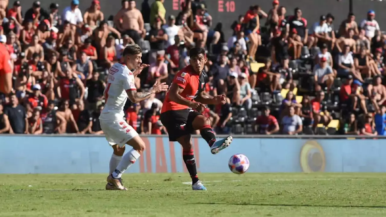 Con el debut de Pipo Gorosito, Colón igualó 1-1 de local con Huracán