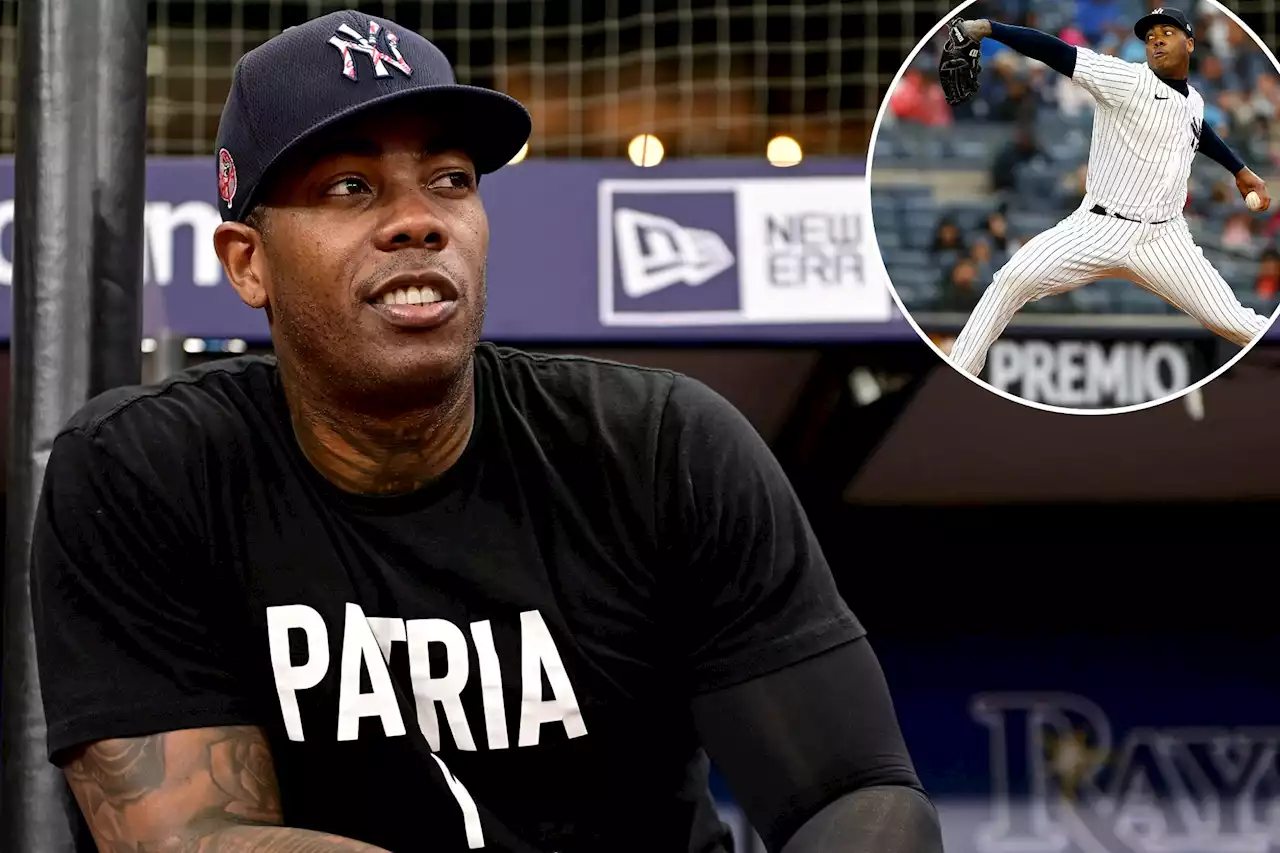 Aroldis Chapman’s Royals career starts with weird injury at home