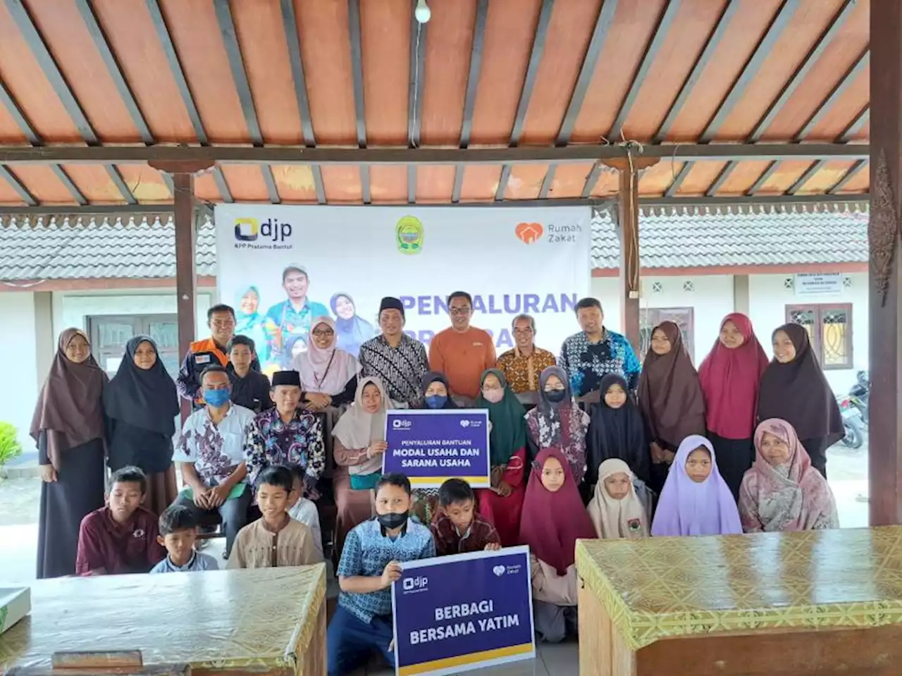 Rumah Zakat Serahkan Dana ZIS Karyawan KPP Pratama Bantul untuk Warga Binaan Mulyodadi |Republika Online