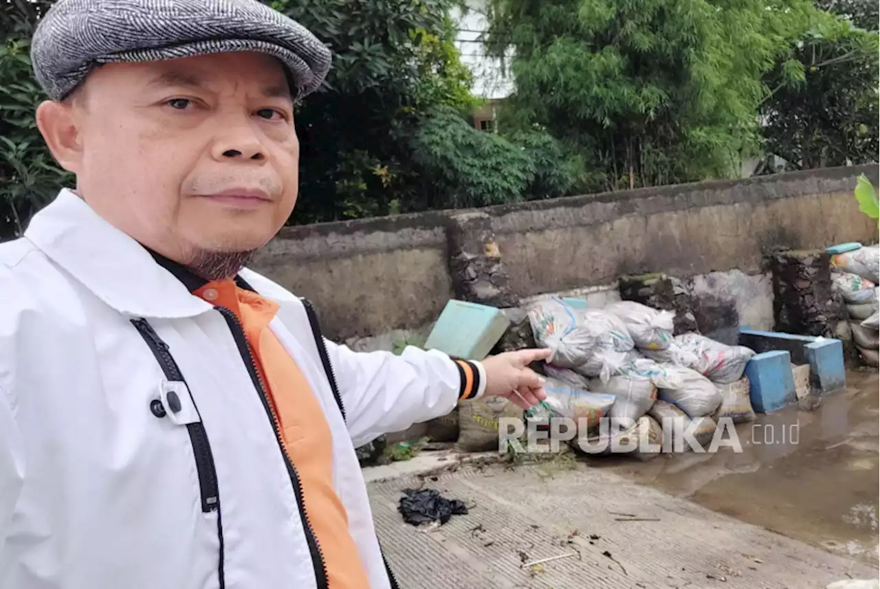 Tanggul Kali Jatimakmur Bekasi Jebol, Ratusan Warga tak Bisa Beraktivitas  |Republika Online