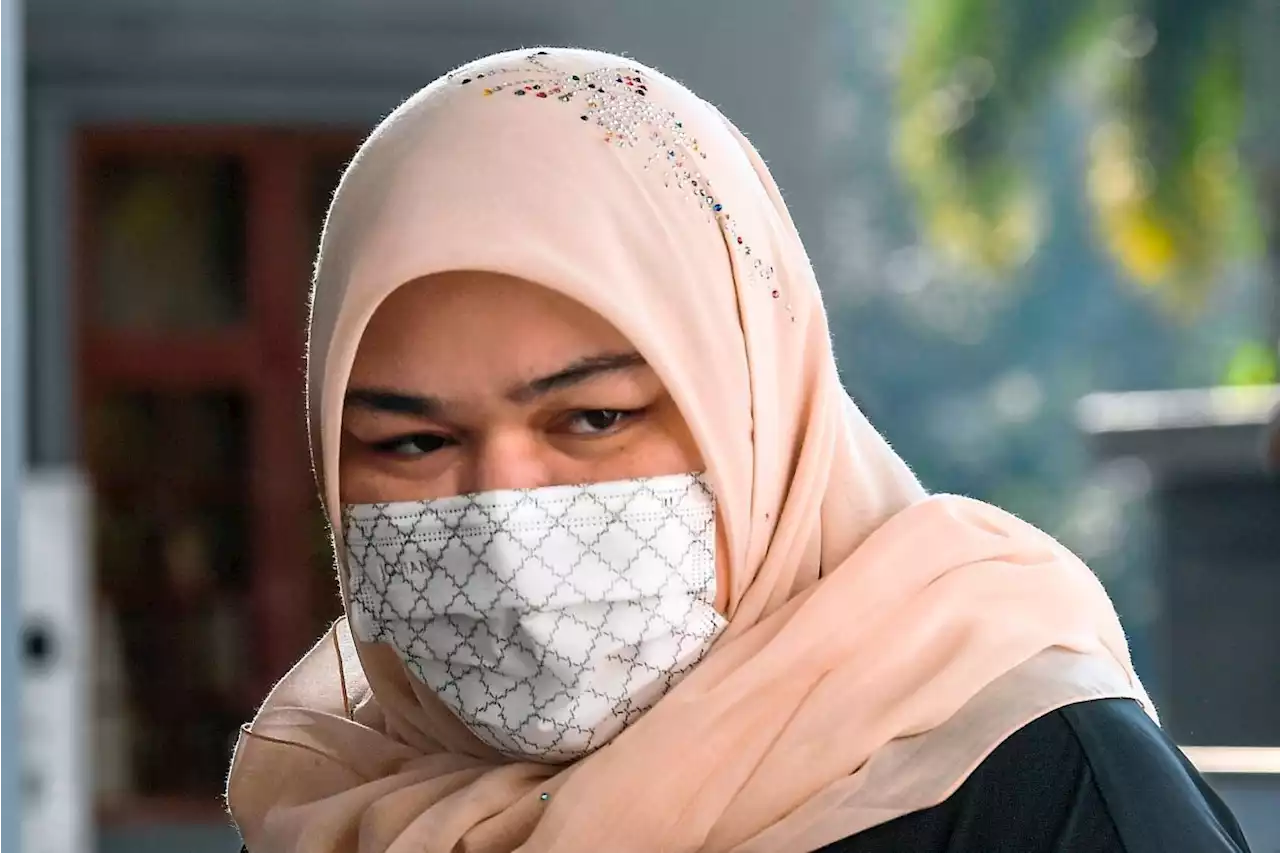 Siti Bainun asked about 'best medicine' for Bella's hand, court hears