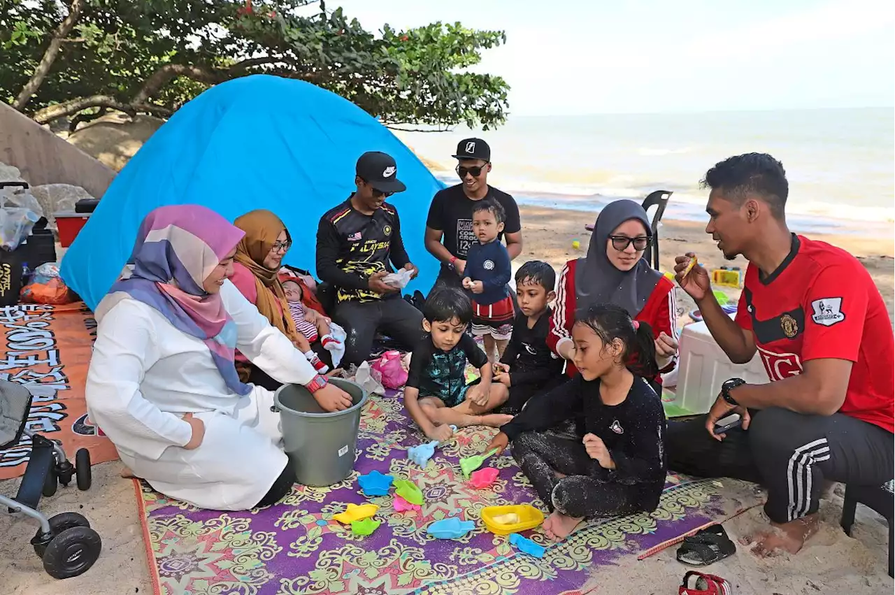 Tourist spots filled with families spending time together