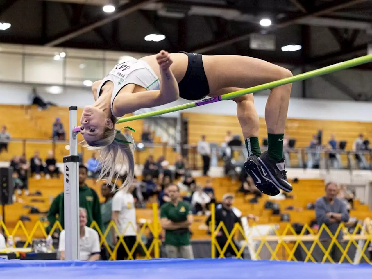 Sports briefs: Huskies women's track and field team win Canada West championship