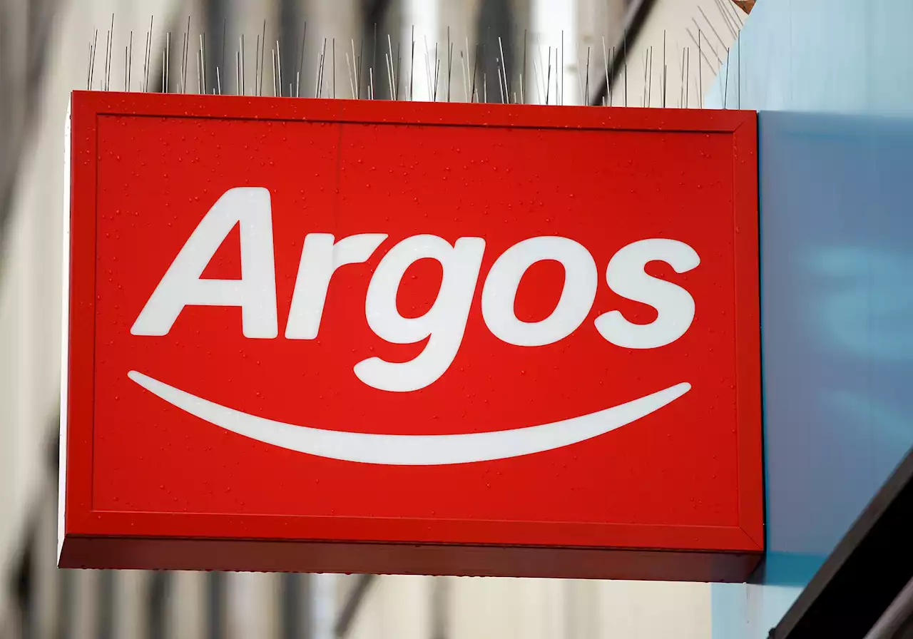 Millions of Facebook users warned about Argos and Amazon 'special iPhone offer'