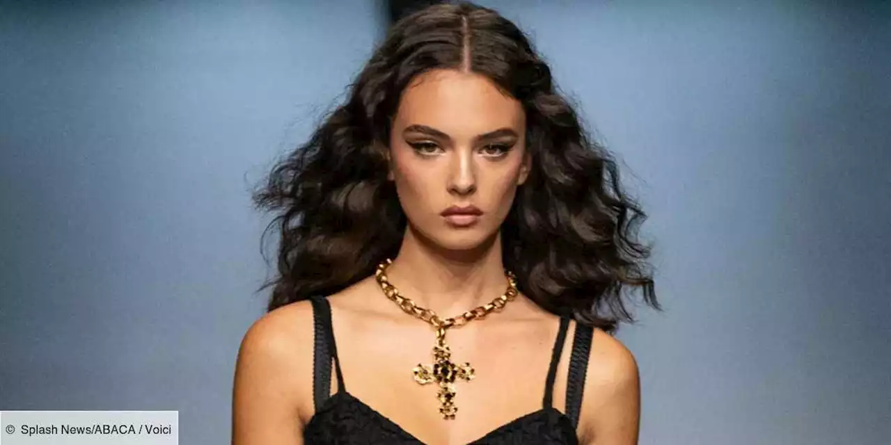 FASHION WEEK Deva Cassel : hypnotisante en robe transparente, la fille de Monica Bellucci défile pour Dolce & Gabbana - Voici