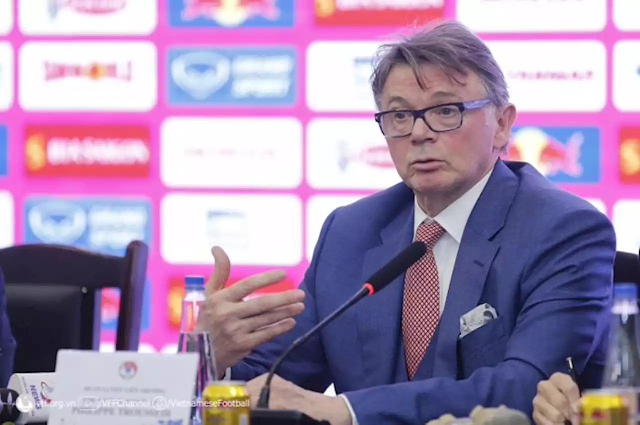 Philippe Troussier Tak Perlu Pusing soal Laga Uji Coba, Timnas U-22 Vietnam Ditunggu Turnamen Level Dunia - Bolasport.com