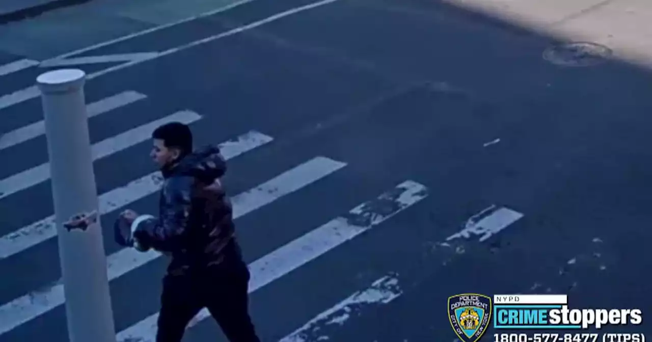 NYPD: Group of thieves on mopeds targeting people with high-priced headphones