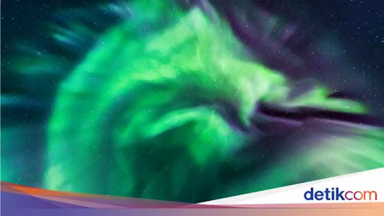 Pilot Baik Hati, Putar Balik Pesawat Agar Semua Penumpang Nonton Aurora