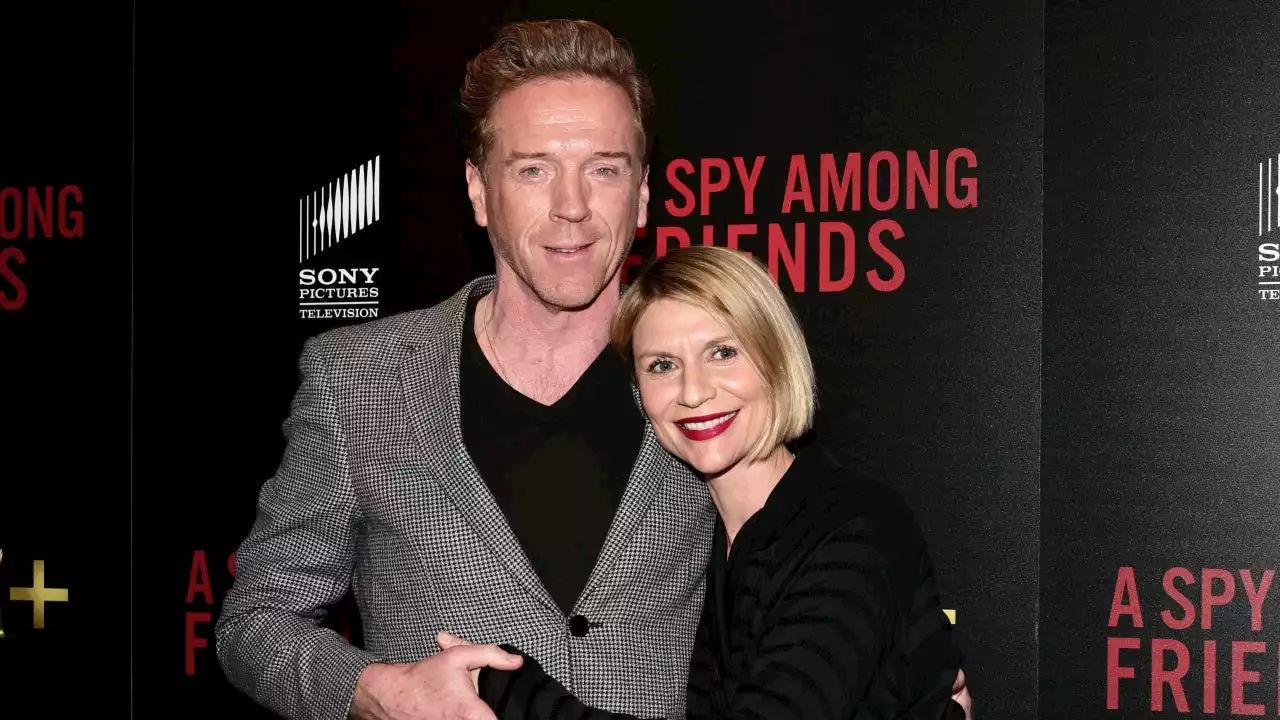 Claire Danes Shows Off Baby Bump While Reuniting With Damian Lewis