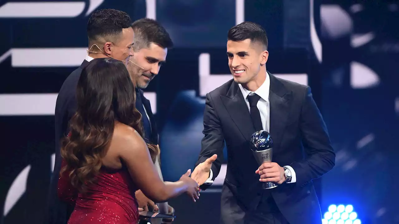 FIFA The Best: Bayern-Profi Joao Cancelo in Weltelf des Jahres gewählt - Stars von PSG um Lionel Messi dominieren