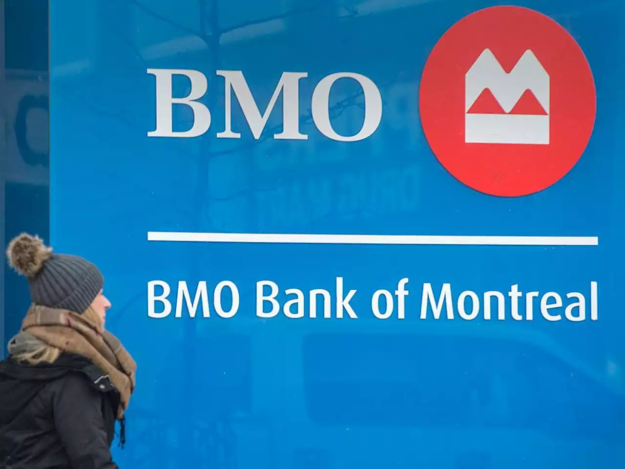 BMO beats expectations despite profit fall