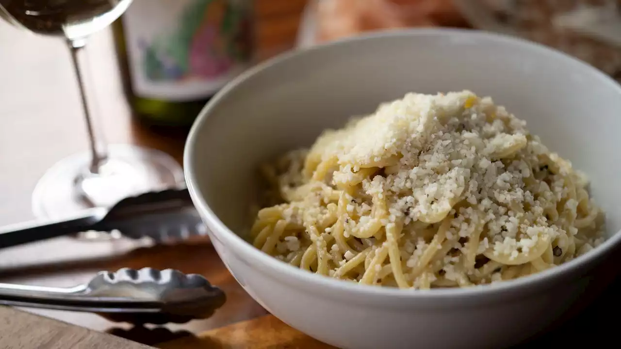 Emerald Eats: Ethan Stowell Restaurants CEO makes Cacio e Pepe