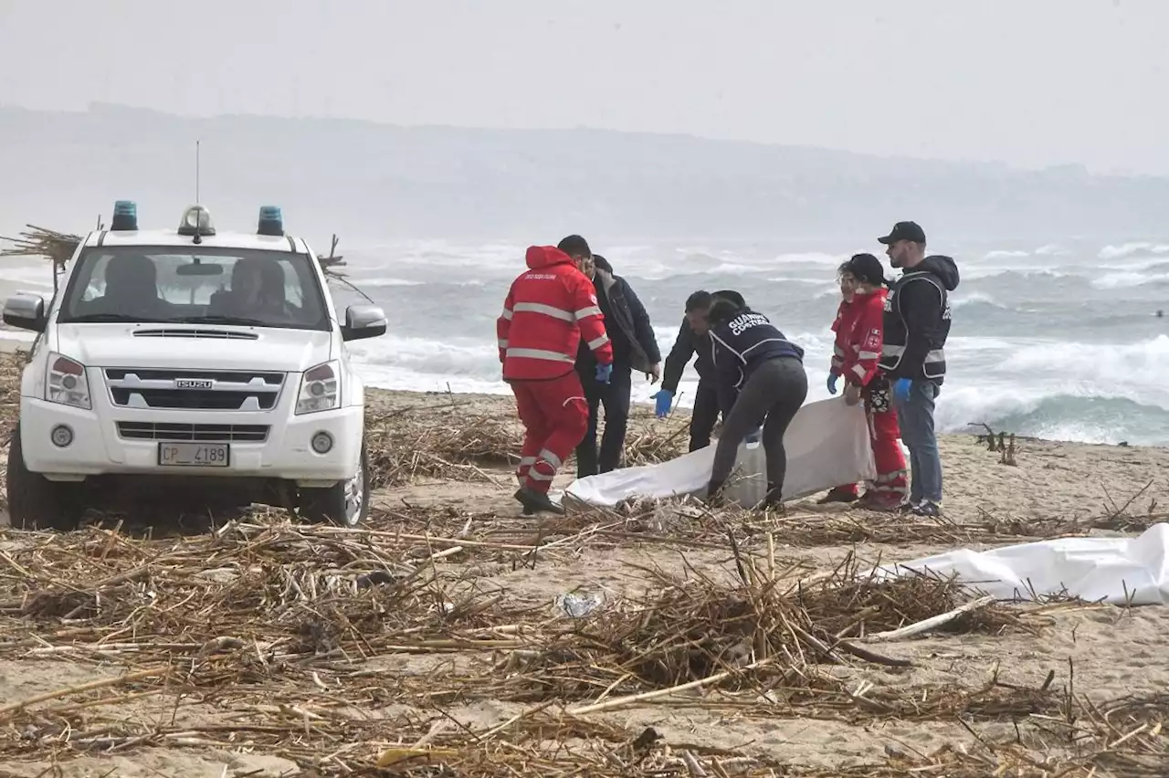 Italian migrant shipwreck death toll rises to 64