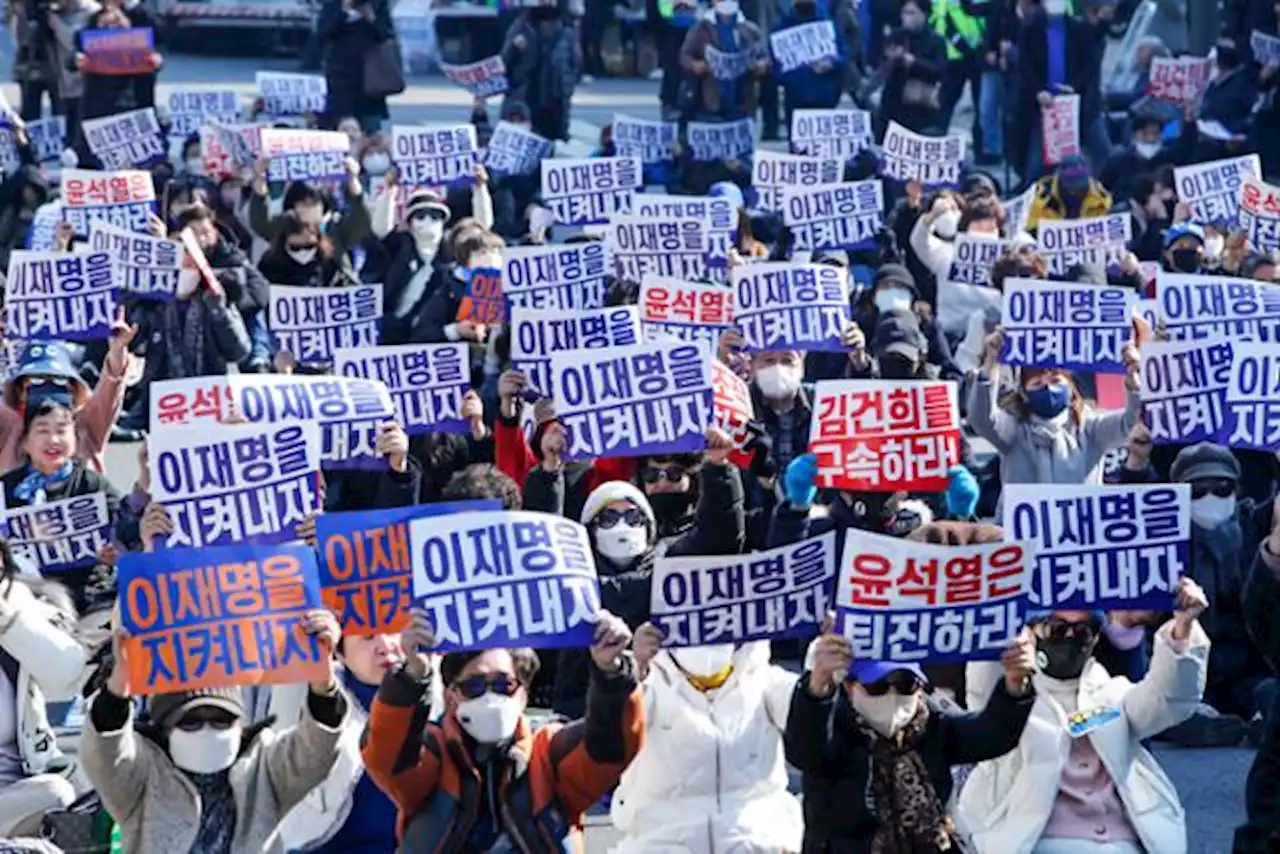 '비명계 살생부' 유포··· '수박' 색출 나선 개딸들