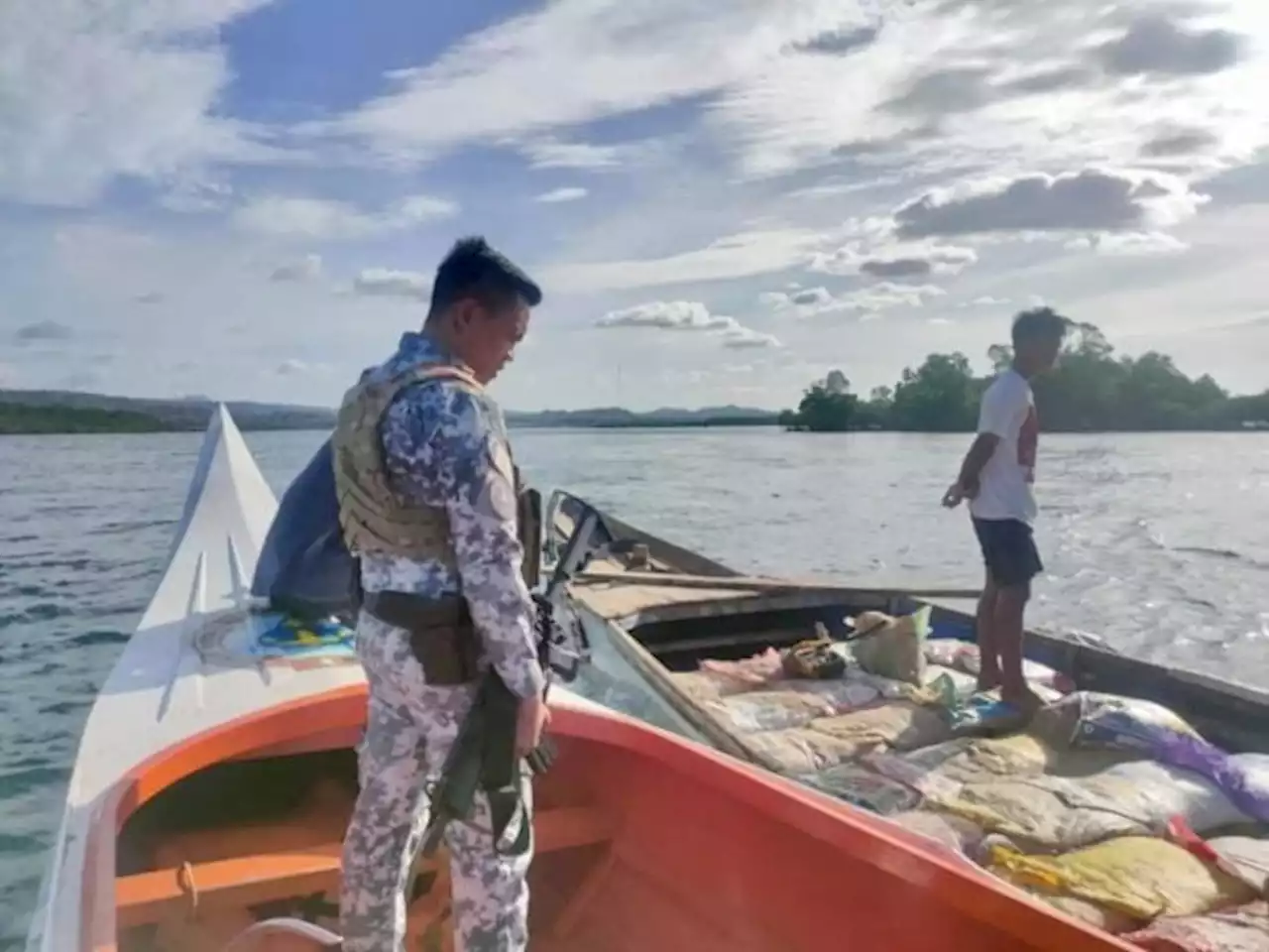 PCG nabs 4 people, seizes boat engaged in sand quarrying in Basilan