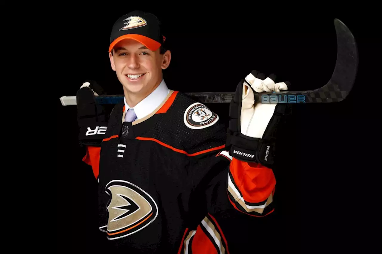 Ducks trade Henry Thrun to San Jose for 2024 3rd-round pick