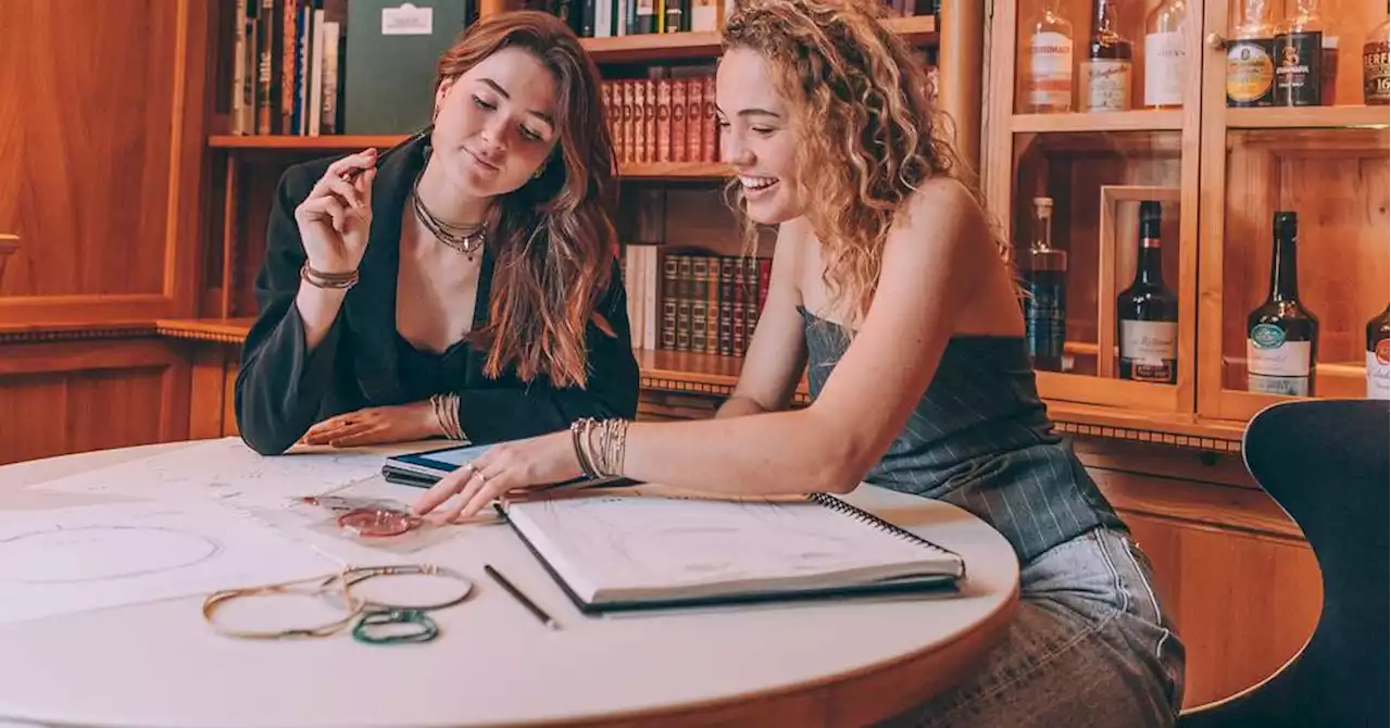 La Ciotat : elles créent des bijoux pour personnaliser les tenues