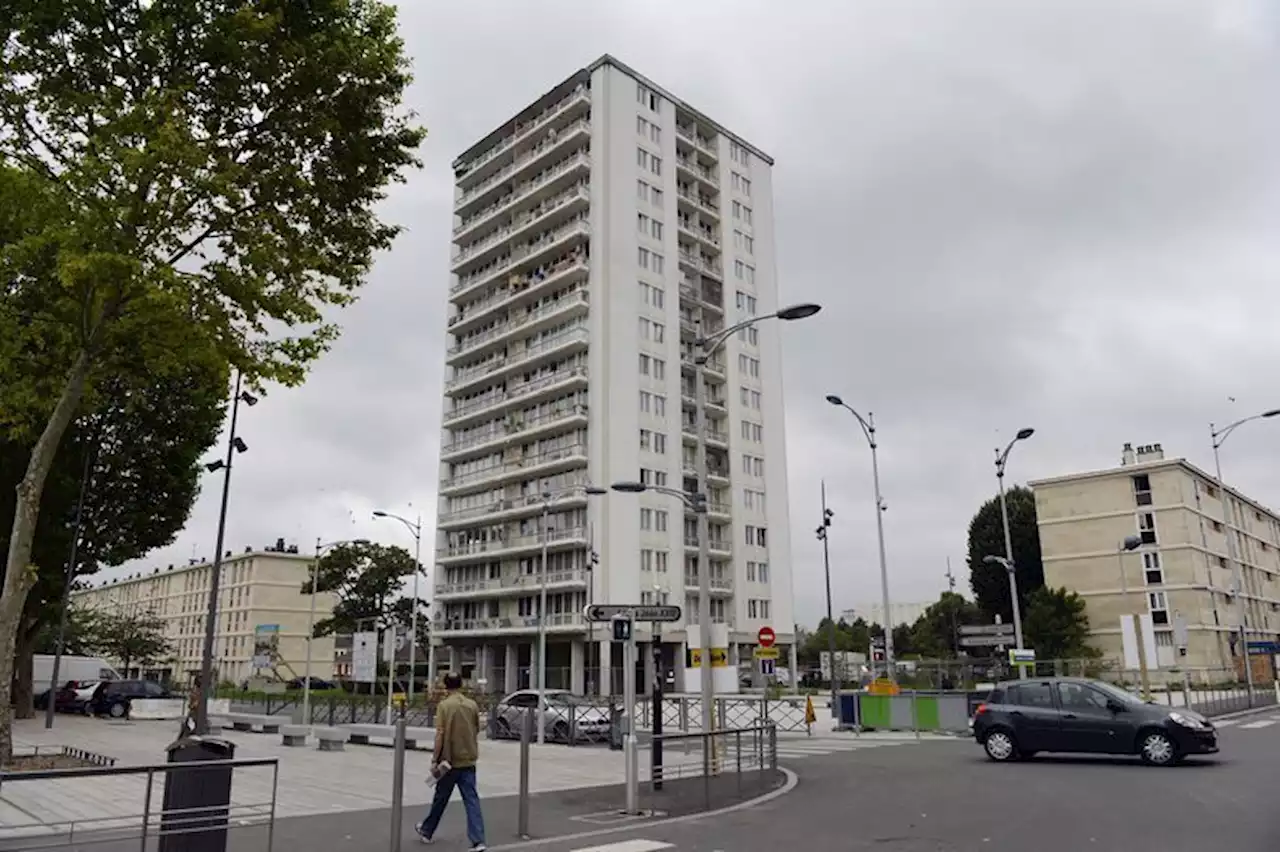 Une fillette de 11 ans violée par une bande d’adolescents dans des tours de Sarcelles