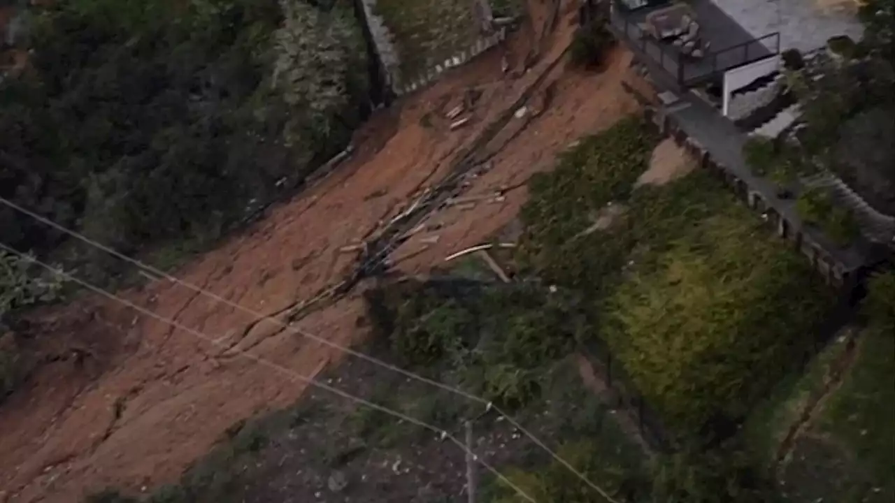 Mudslide in La Cañada Flintridge Damages at Least One Home