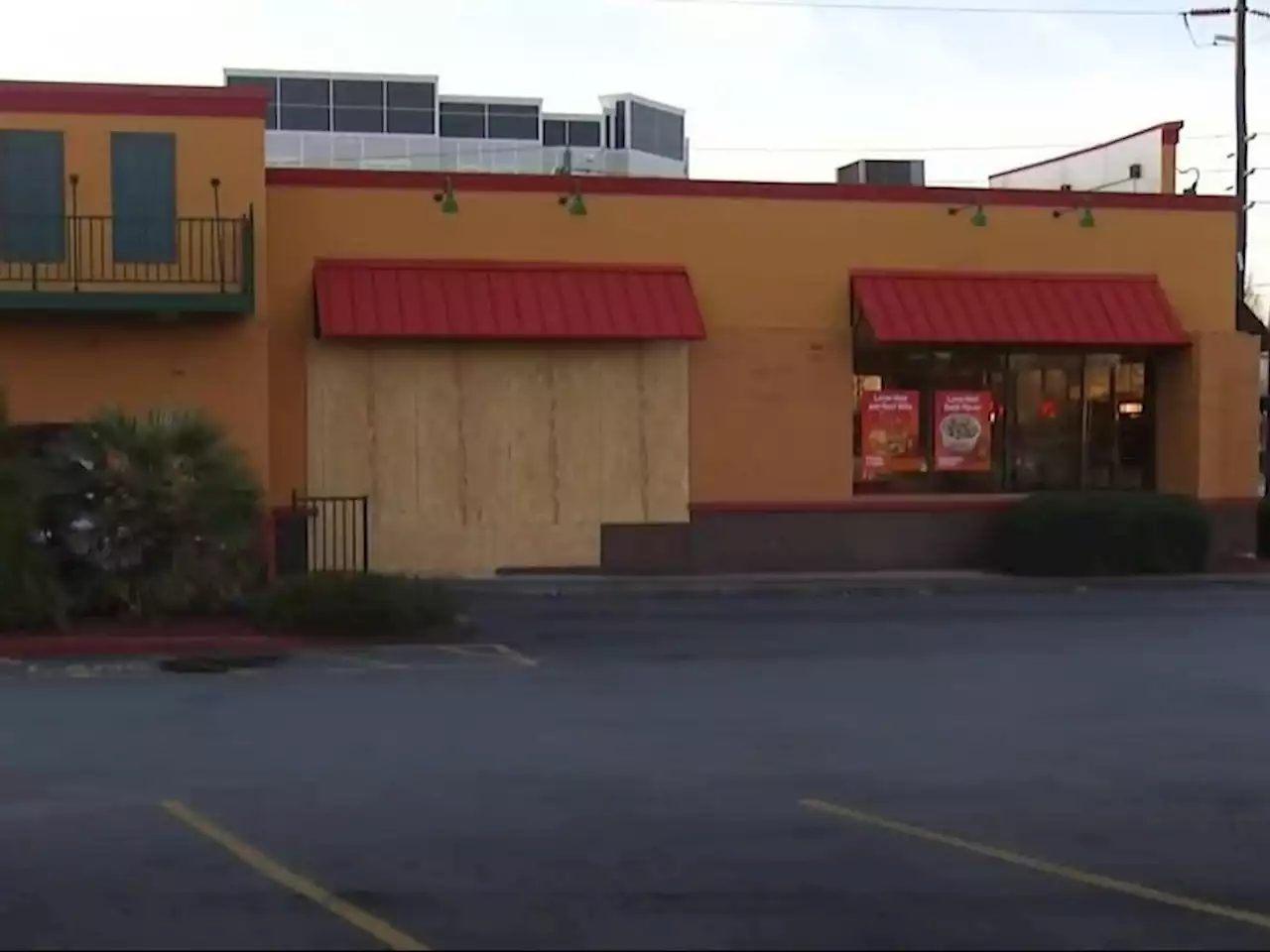 Woman crashes into Popeyes in Georgia because order was missing biscuits