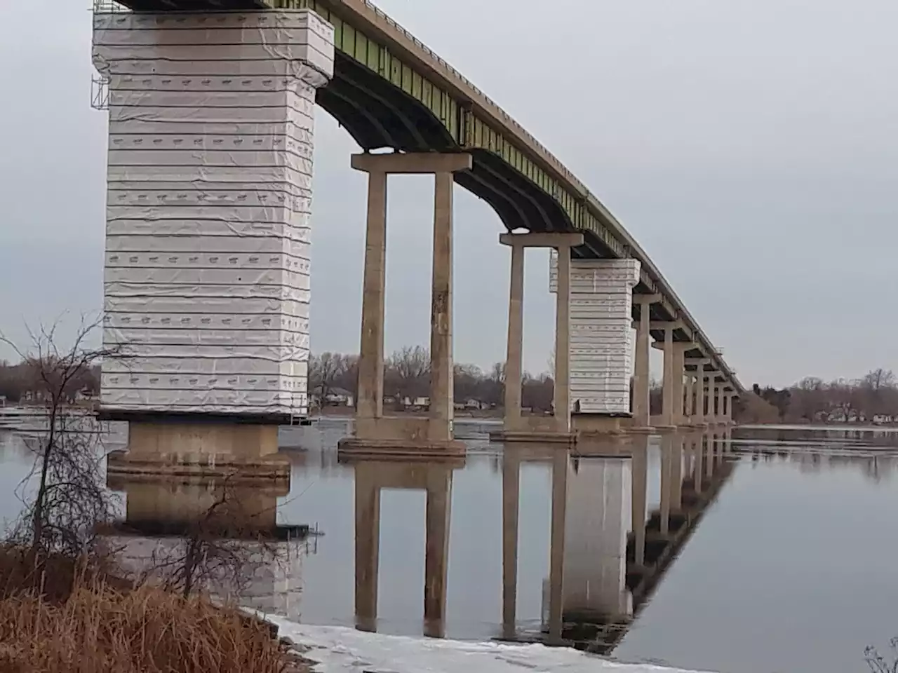 Full bridge closure