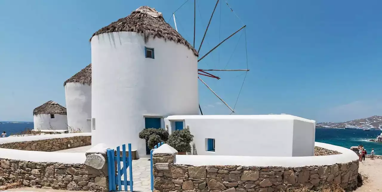 8 of the most stylish Airbnbs on the most glamorous Greek island