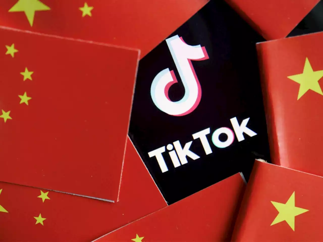 TIKTOK SPYING ON YOUR PHONE?: Canada bans video sharing app from gov’t devices