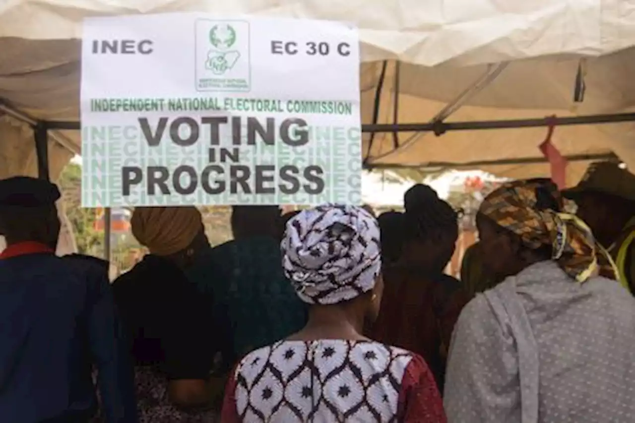 Tinubu takes early lead in tight Nigeria election