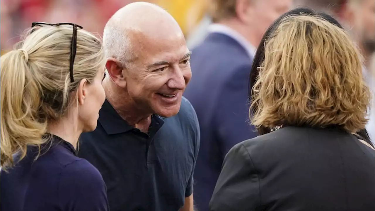 NFL: Amazon-Gründer Bezos will Seahawks oder Commanders kaufen – große Probleme