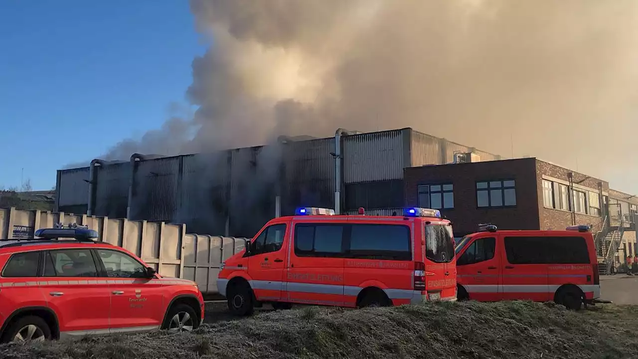 Feuer im Müll-Entsorgungszentrum in Münster