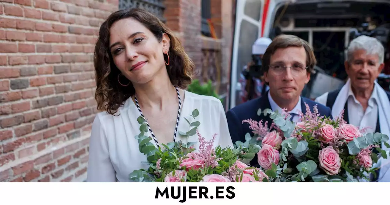 Este es el detalle oculto de vestimenta que Isabel Díaz Ayuso y Jose Luis Martínez Almeida tuvieron en la alfombra roja