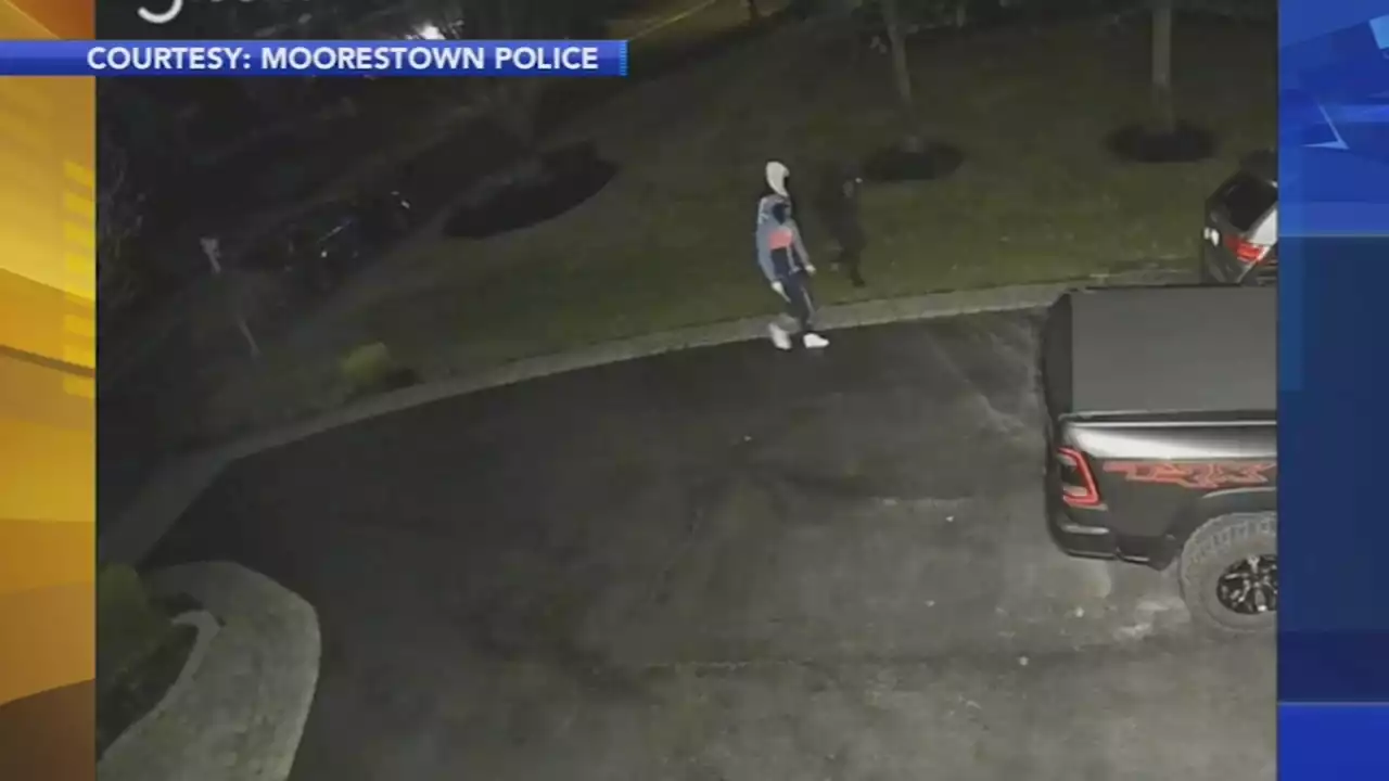 Thieves wanted for breaking into homes, stealing cars in Moorestown, NJ