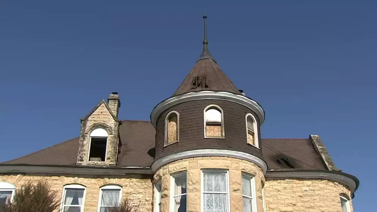 Couples face uncertainty after Haley Mansion fire in Joliet leaves wedding venue damaged