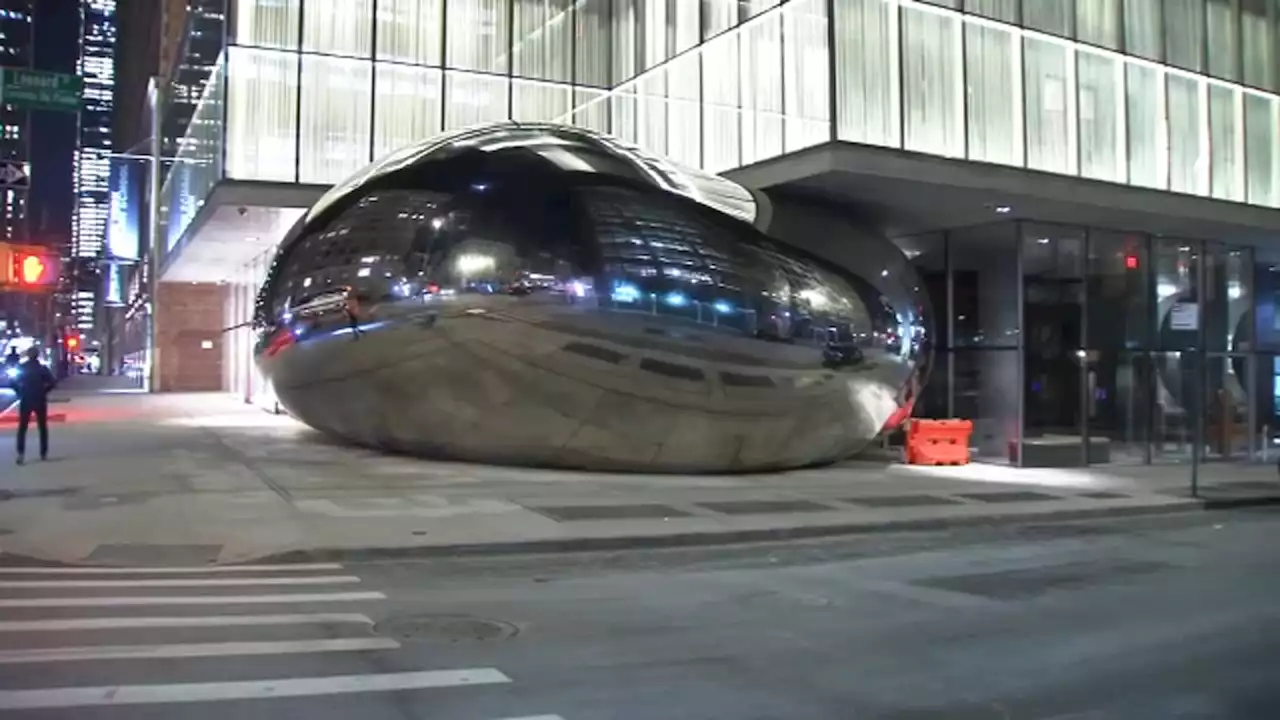 NYC unveils it's own 'Bean' statue by Anish Kapoor