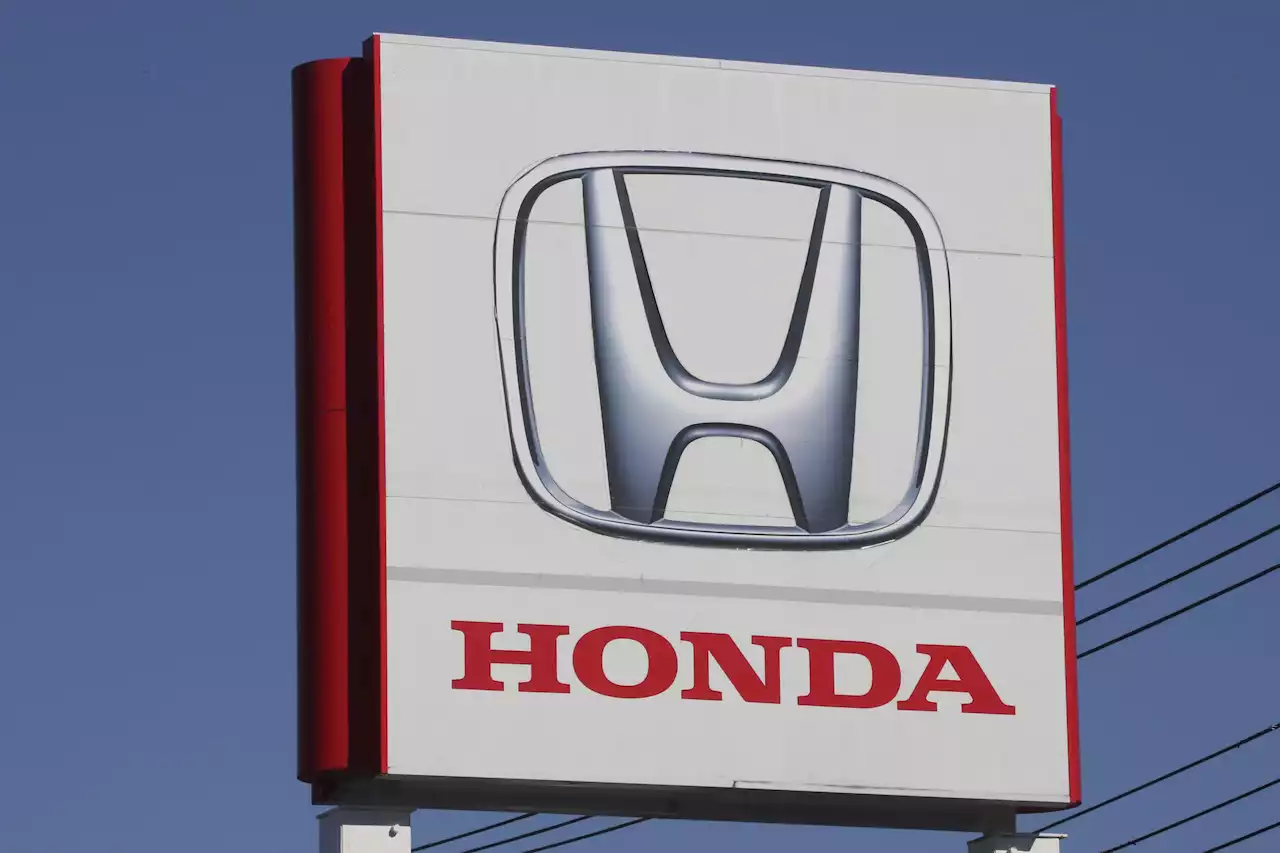 US tells owners to park old Hondas until air bags are fixed