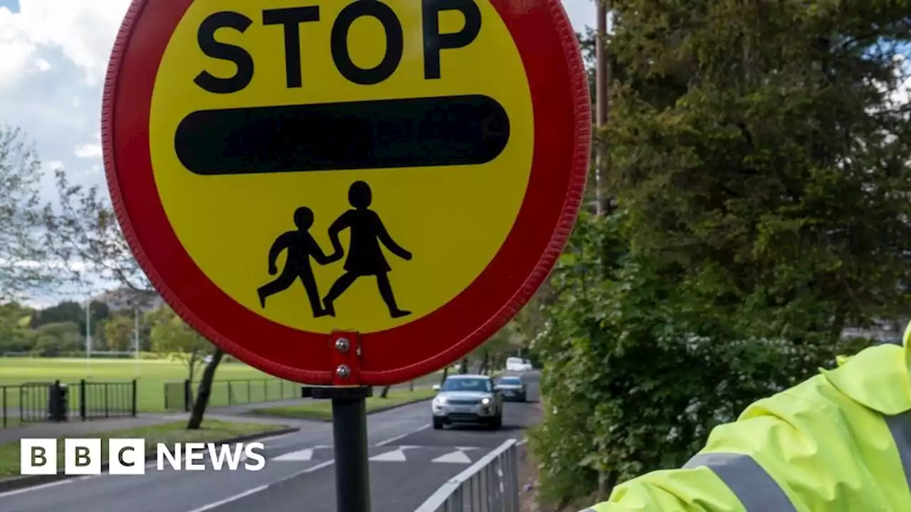 Lollipop crossing patrol staff recruitment frozen in NI