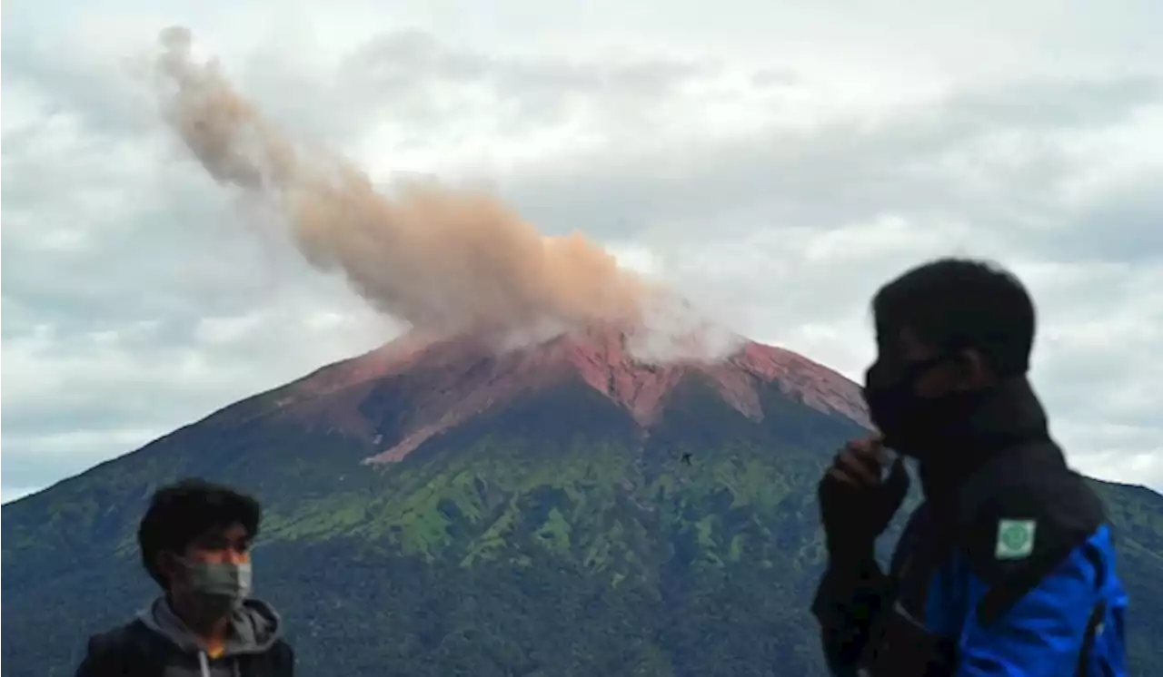 Gunung Kerinci Kembali Erupsi dengan Disertai Gempa Tremor