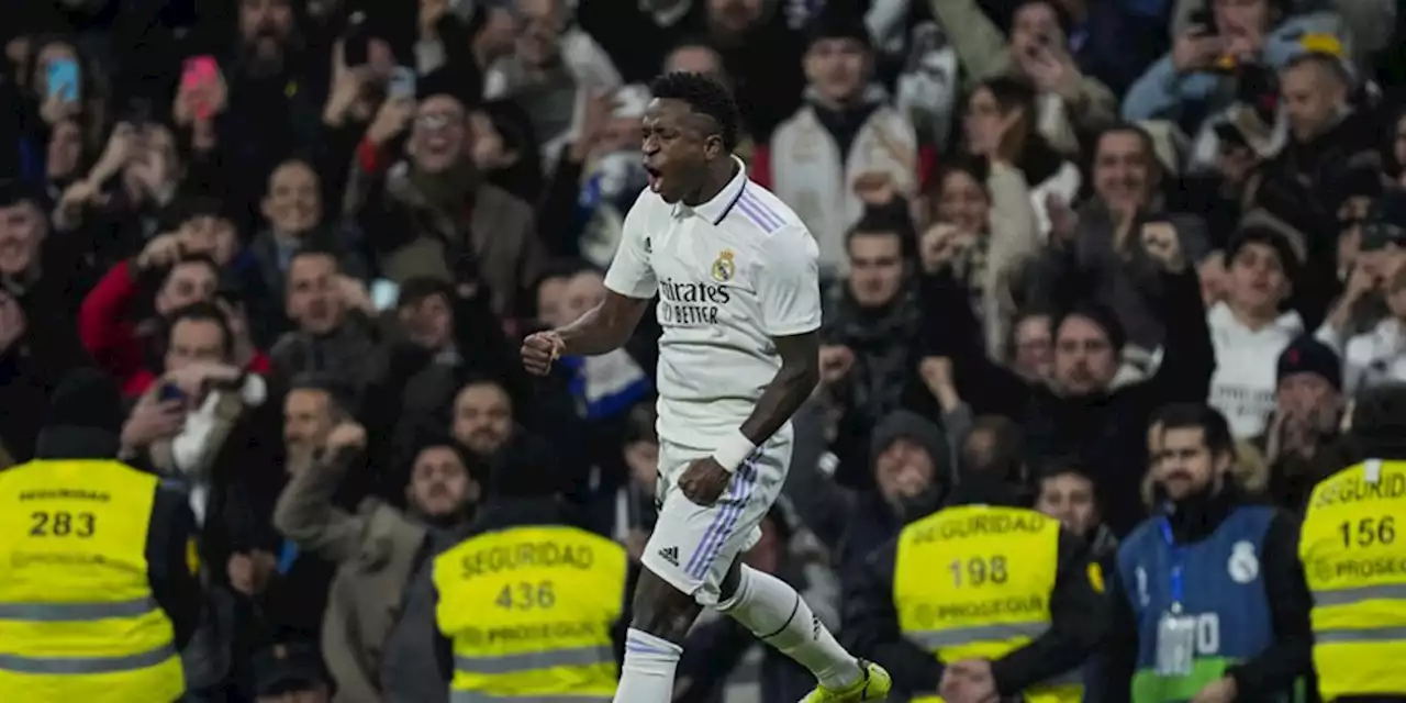 Konflik dengan Nike, Vinicius Junior Pakai 2 Sepatu Berbeda di Laga Lawan Valencia - Bola.net