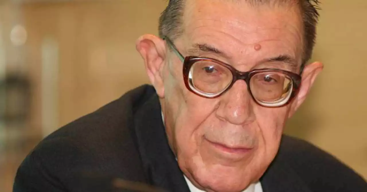 Muere a los 95 años el economista Juan Velarde