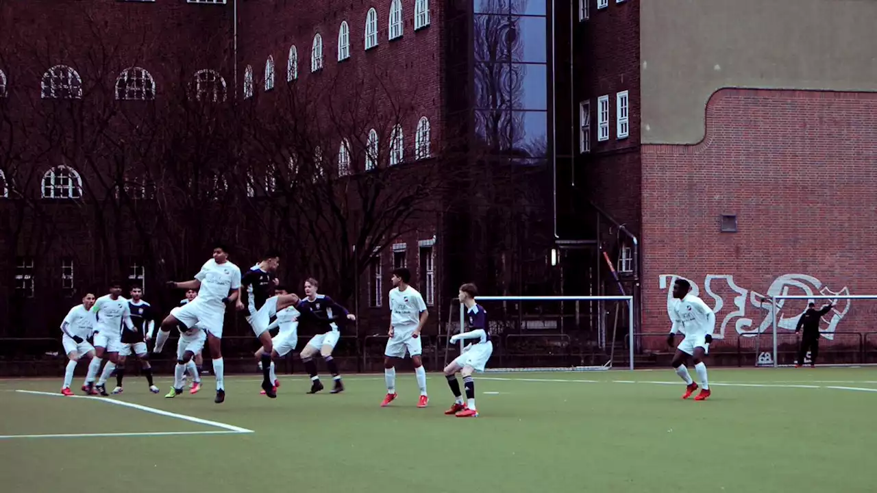 Nach Judenhass auf Fußballplatz ermittelt die Polizei!