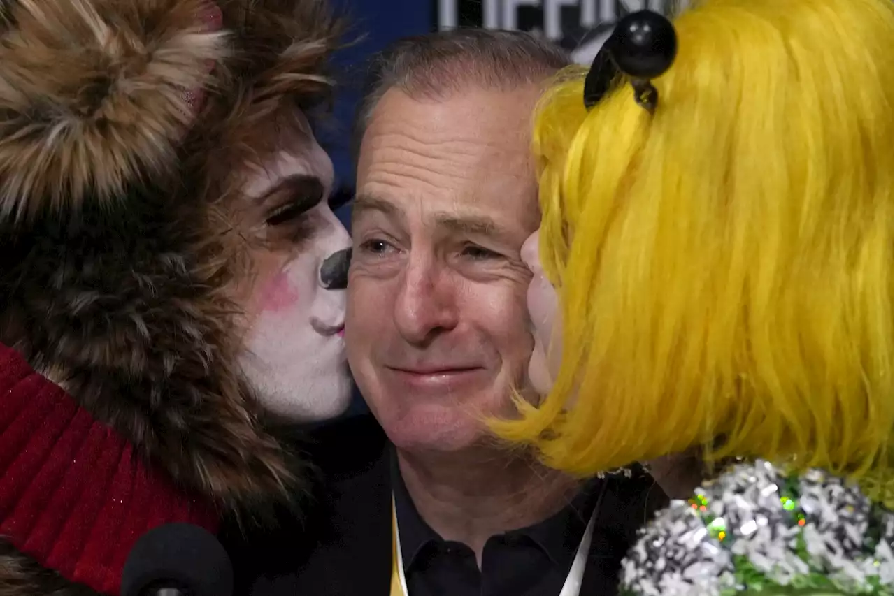 Hasty Pudding fetes Naperville's Bob Odenkirk as its 2023 Man of the Year