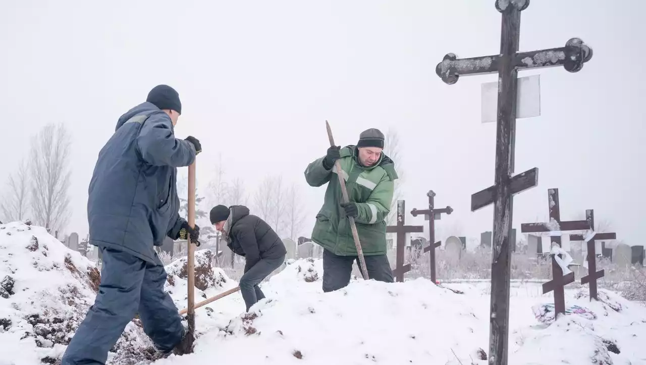 (S+) Ukraine: Die letzten Bestatter von Bachmut