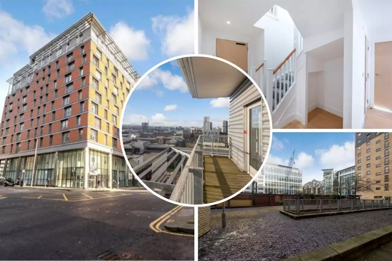 Flat with private roof terrace and 'breathtaking views' across Glasgow up for sale