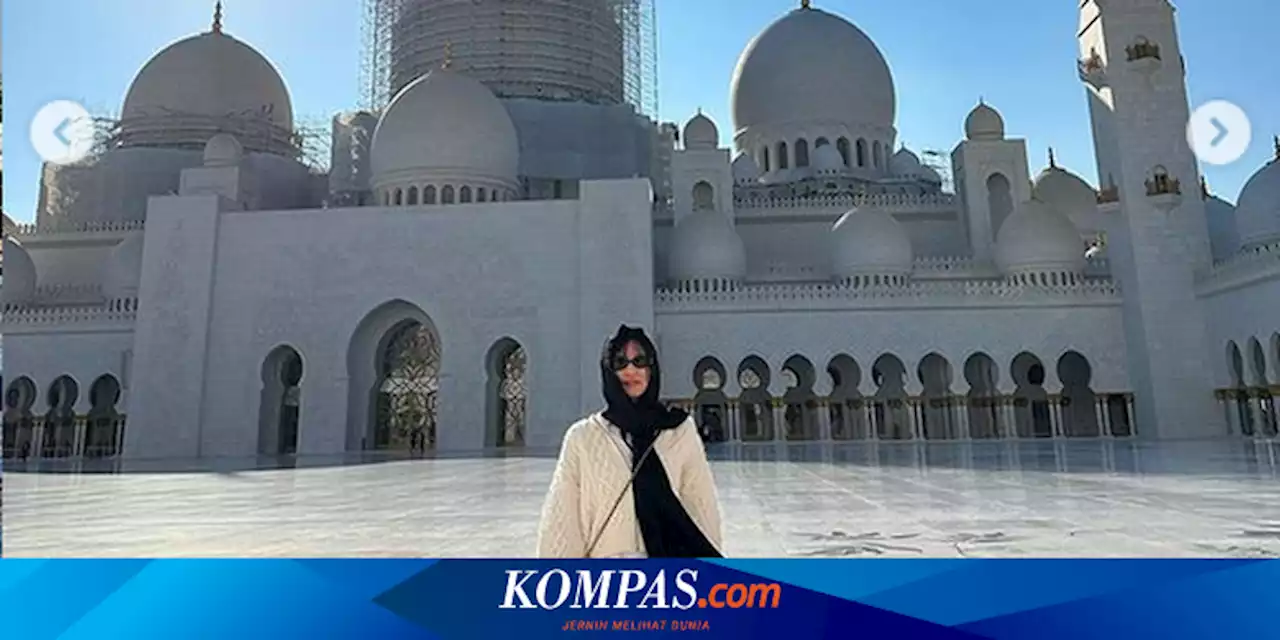 Jennie BLACKPINK Foto di Masjid Agung Sheikh Zayed, Umay Shahab hingga Tiara Andiri Beri Komentar