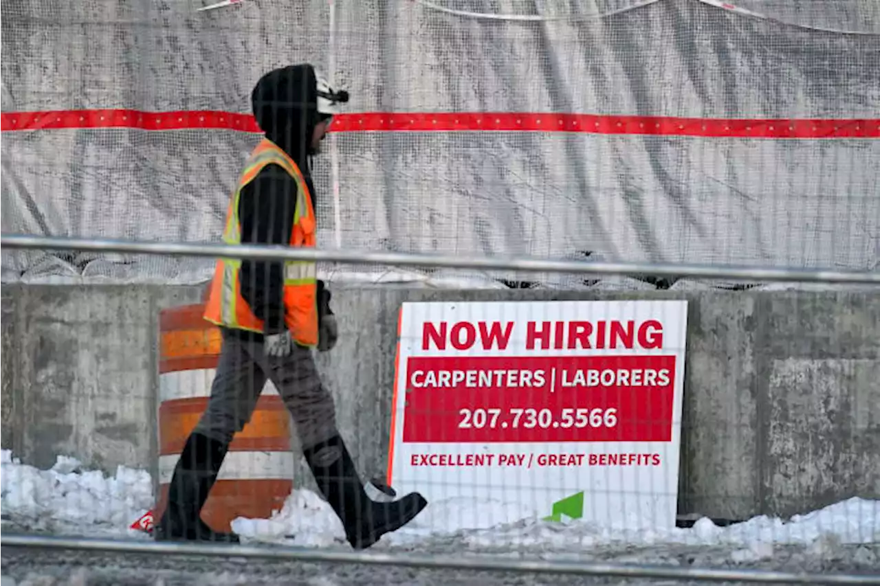 US filings for jobless aid lowest since April